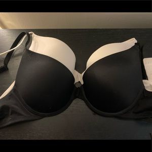 2 PINK bras both 32C